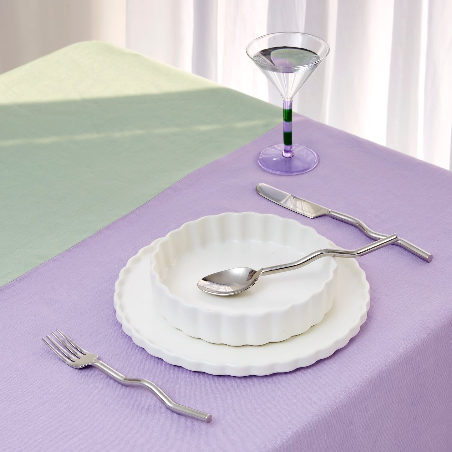 HALF/HALF TABLE CLOTH (LILAC/GREEN)