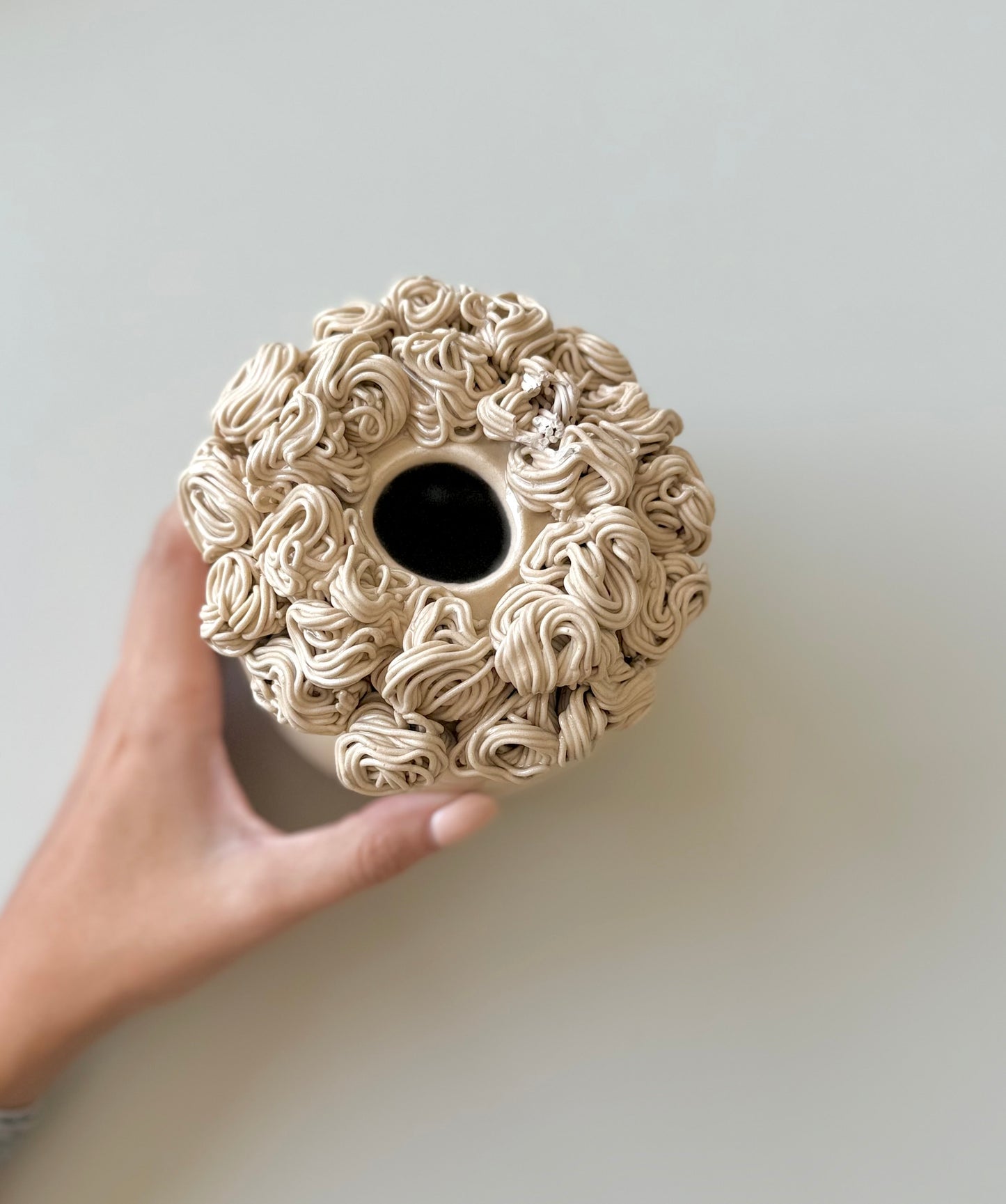 ANGEL HAIR VASE 2.0