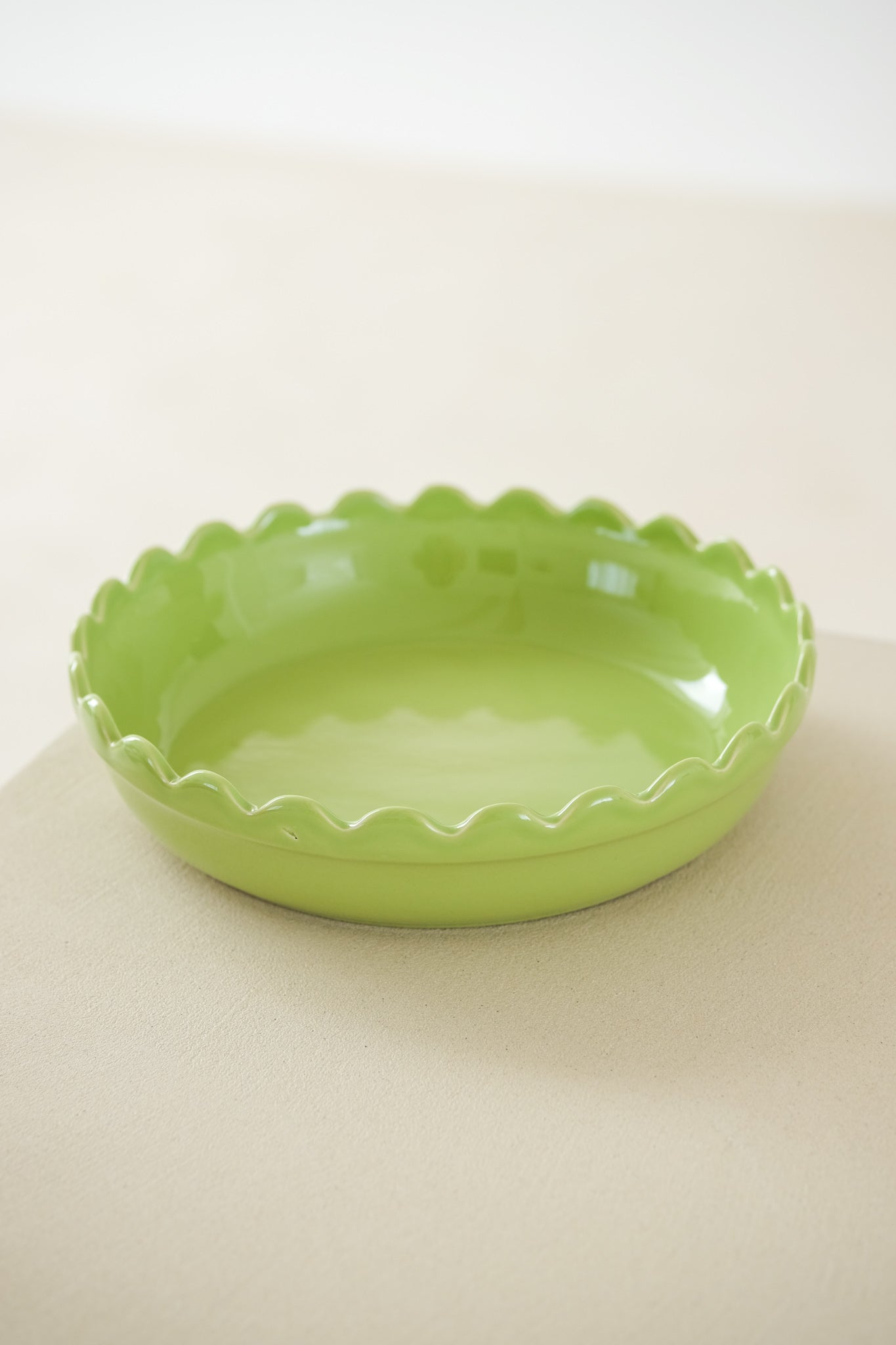 STONEWARE PIE DISH
