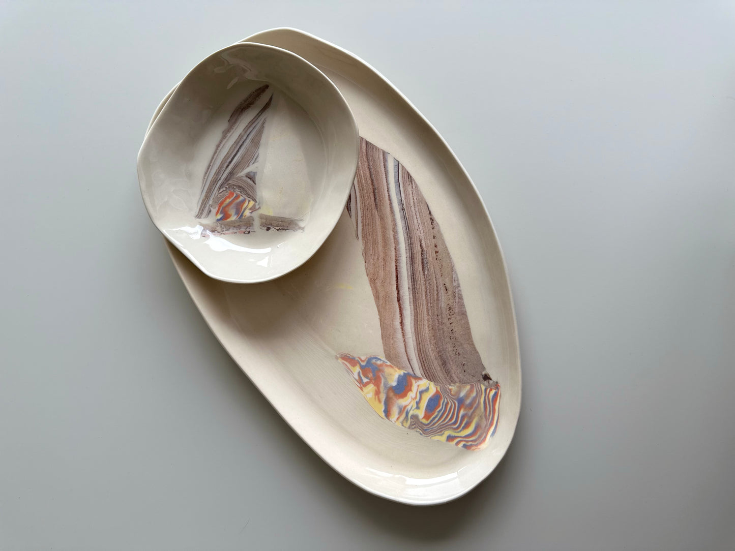 GREIGE TRAY SET
